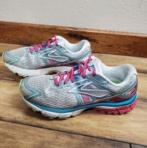 Brooks Ravenna 6 Womens Athletic Running Sneakers Sz 8.5M